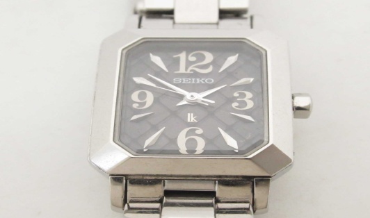 (1548_1634)セイコー V111-0BH0 085770 レディース腕時計